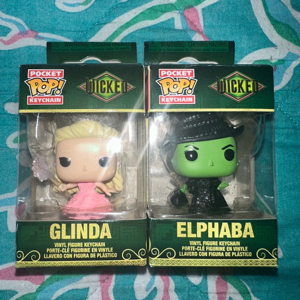 Pocket Pop! Keychain Glinda and Elphaba Figures